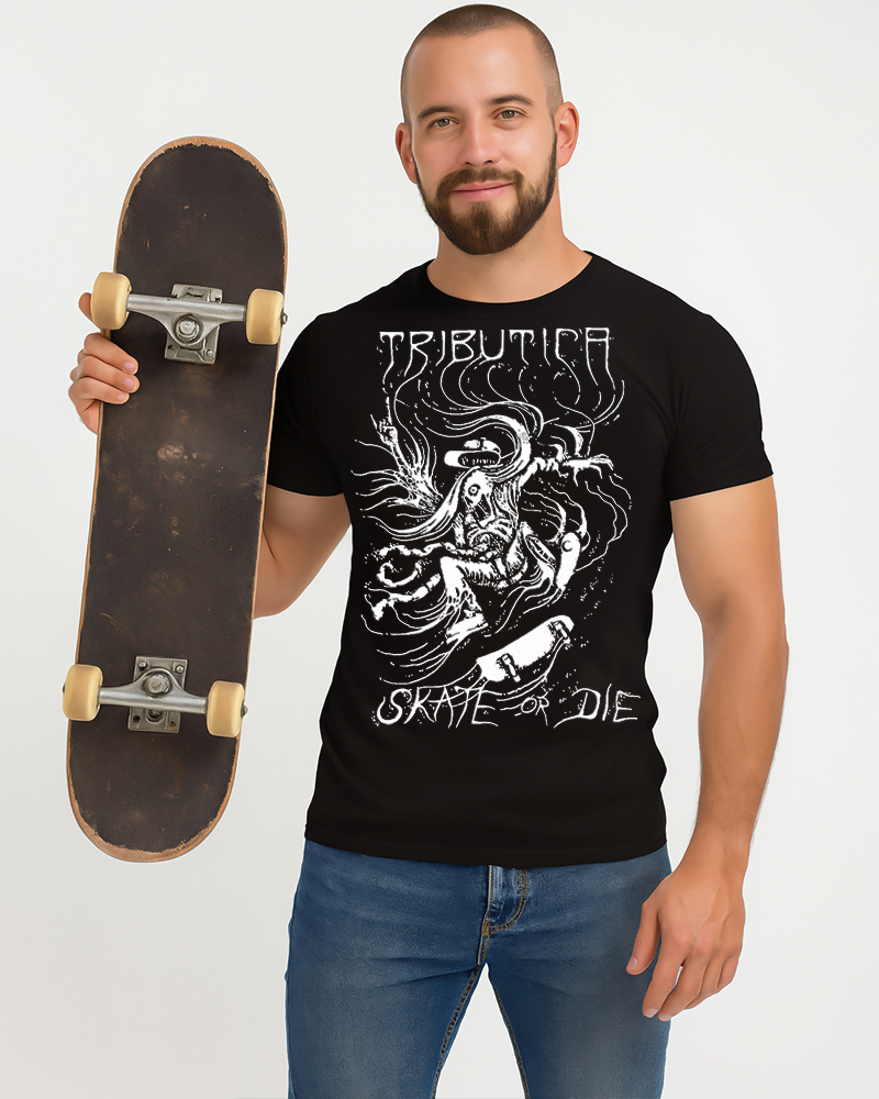Skate or die Unisex Shirt alt="Skate or Die Unisex-Shirt von Tributica Streetwear – schwarzes Bio T-Shirt mit weißem Motiv"