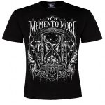 Memento Mori Shirt von Tributica Streetwear – schwarzes Unisex Darkwear Shirt in S–4XL mit düsterem Memento-Mori-Design. Jetzt entdecken. Kein Mainstream. Trag, was dich ausmacht. 100 % Darkwear – Tributica Streetwear.